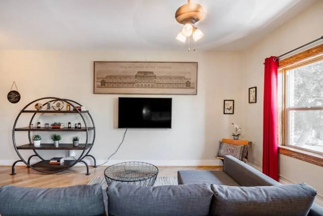 1 bed, 400 sqft, $2,685 — Photo 3