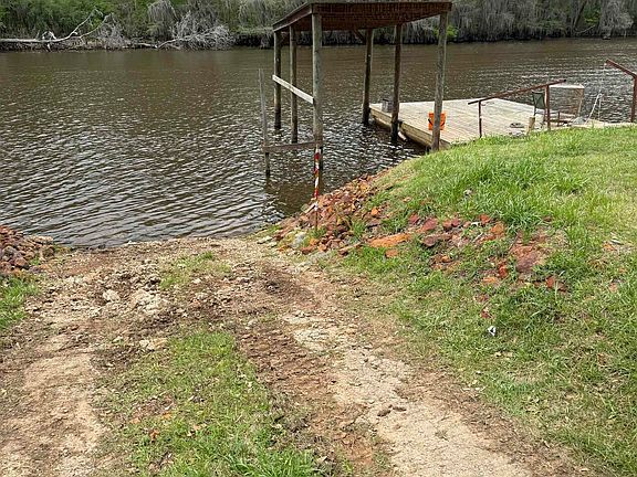 2nd image of 1869 Pine Island Rd