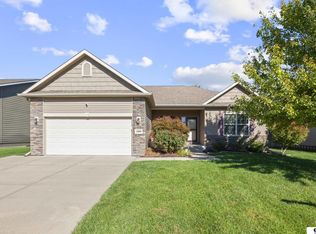 14896 Ogden St, Omaha, NE 68116