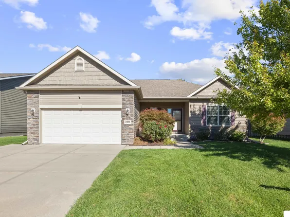 14896 Ogden St, Omaha, NE 68116
