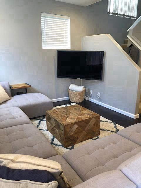 Family room (2nd level)