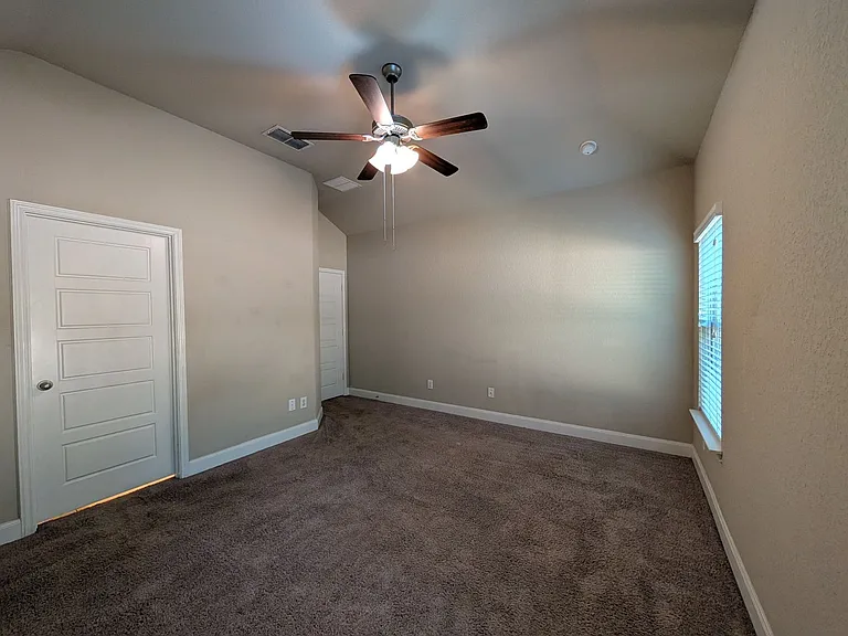 1211 Old FM 306 — Photo 10