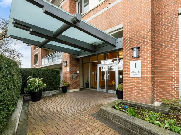 9868 Cameron St #2706, Burnaby, BC V3J 0A5