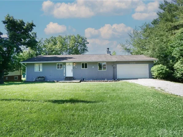 1305 Libby Ln, New Richmond, OH 45157