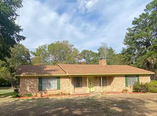 10540 Debbie Ln, Flint, TX 75762