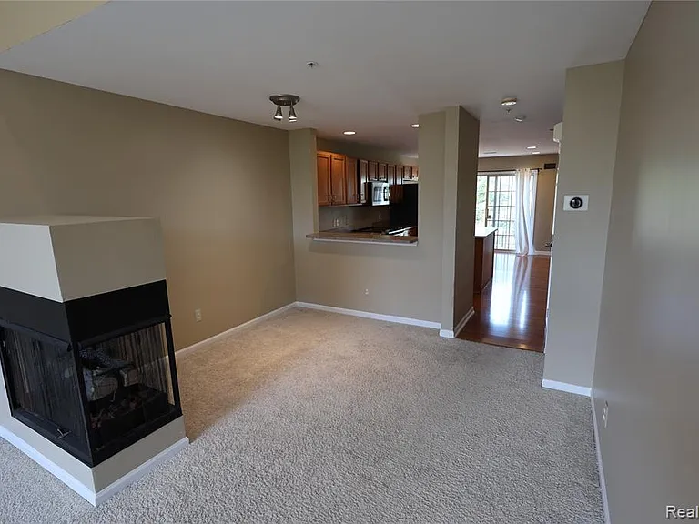 39460 Springwater Dr — Photo 11