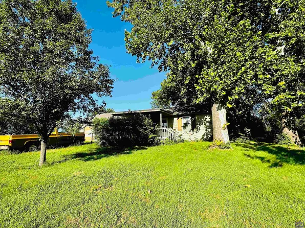 3028 Detlor Rd, Grantville, KS 66429