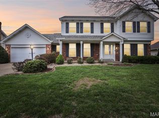 16 Huntington Pkwy, Saint Charles, MO 63301