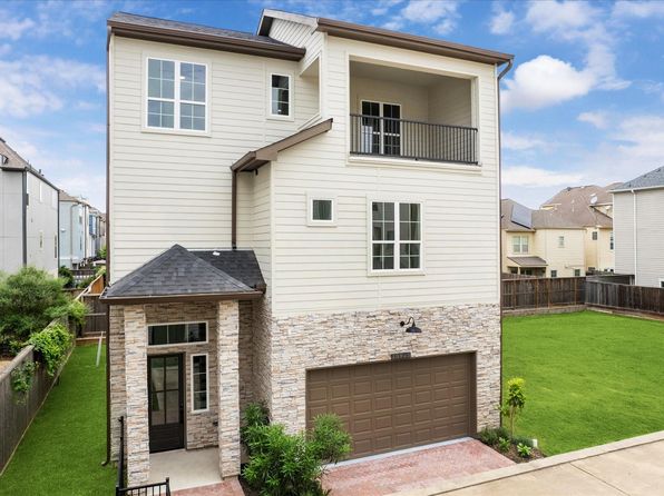 10935 Brookeshire Chase Ln, Houston, TX 77043