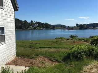 13 Mill Pond Rd, Swans Island, ME 04685