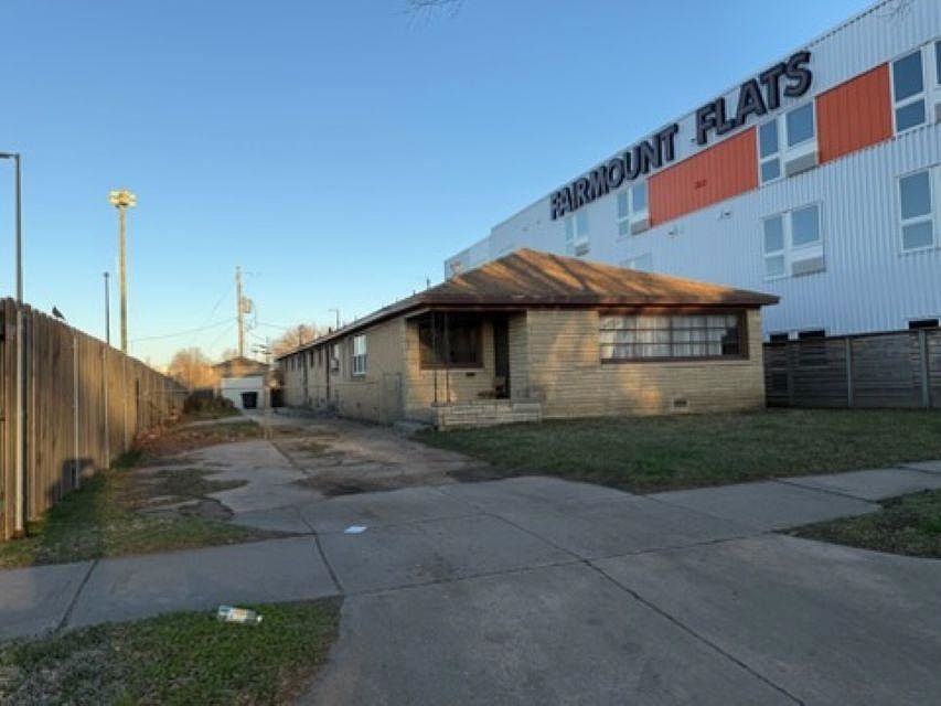1st image of 1732 Fairmount St