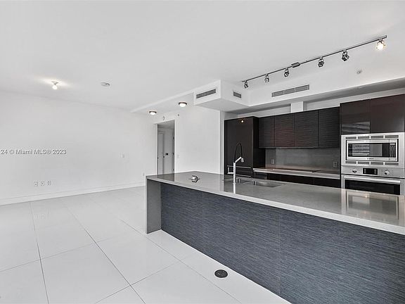 4th image of 1080 Brickell Ave Unit 3101