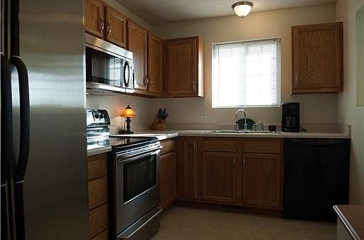 1st image of 520 Augusta Cir