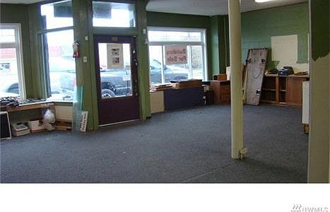 3rd image of 315 S 1st St