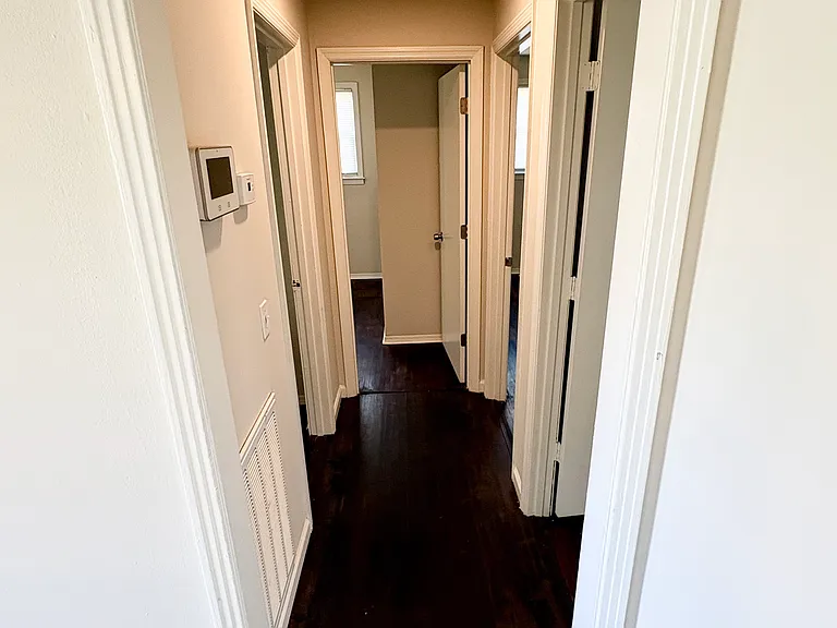 2641 Combs Dr — Photo 8