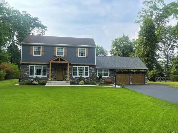1470 Stafore Dr, Bethlehem, PA 18017