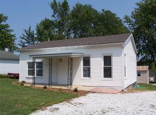 331 E 3rd St, Moscow Mills, MO 63362