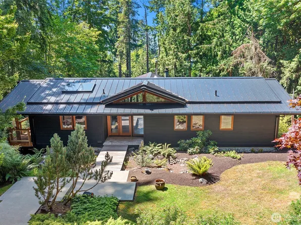 9767 Battle Point Drive NE, Bainbridge Island, WA 98110