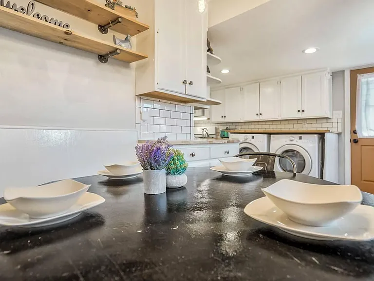 815 E Cache La Poudre St #A — Photo 23