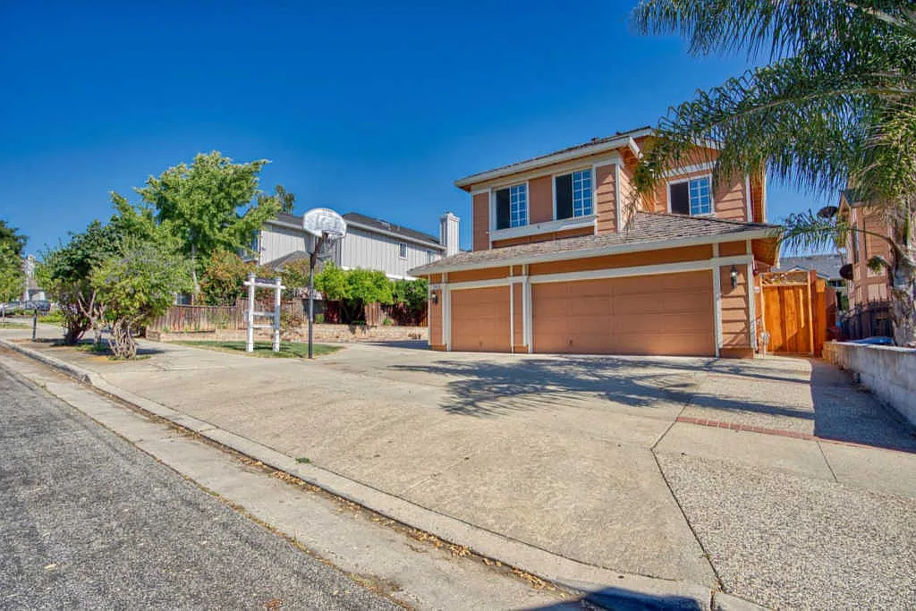 3202 Vintage Crest Dr photo 1
