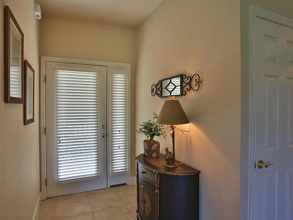 2nd image of 32 Magnolia Dr S #32