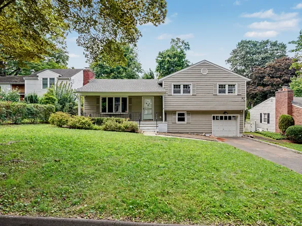 5 Raphael Pl, Riverside, CT 06878
