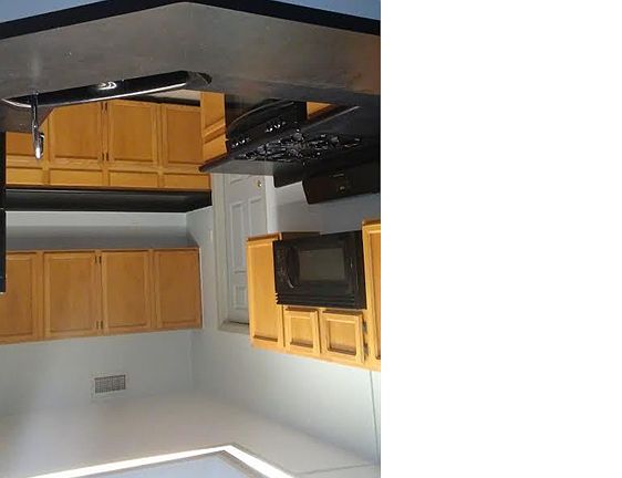 3rd image of 11433 Lone Wolf Cir
