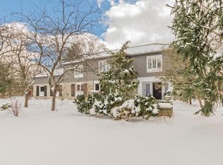 18725 Shelburne Rd, Shaker Heights, OH 44118