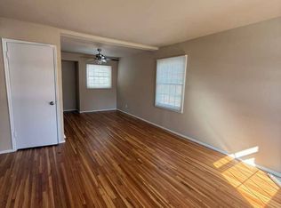 237 Cameron Rd, Saint Louis, MO 63137
