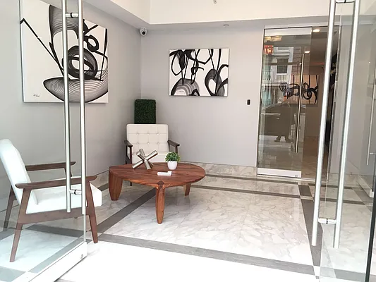 Rented by NY Space Finders Inc. | media 21