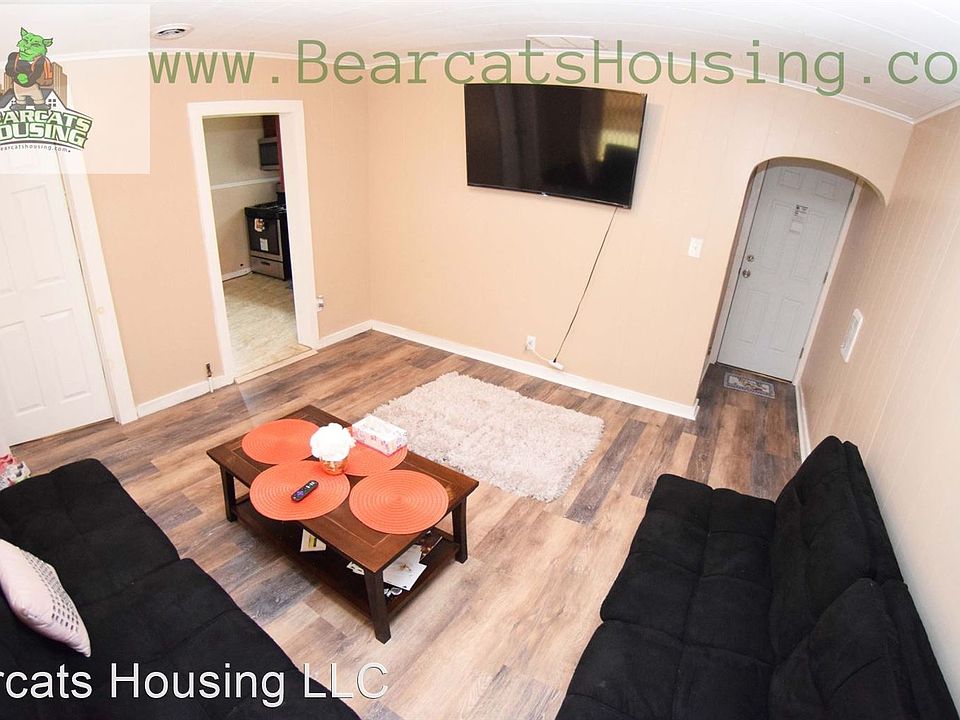 1st image of 138 Beethoven St #8302121