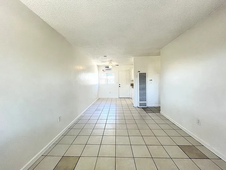 RV T 1594 B&C Sepulveda Ave — Photo 5