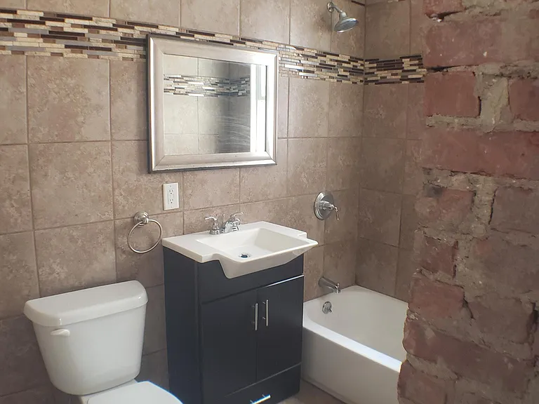 91 W 53rd St #2 — Photo 1