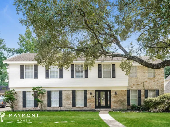 10719 Idlebrook Dr, Houston, TX 77070