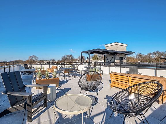 5th image of 1310 Lischey Ave #305