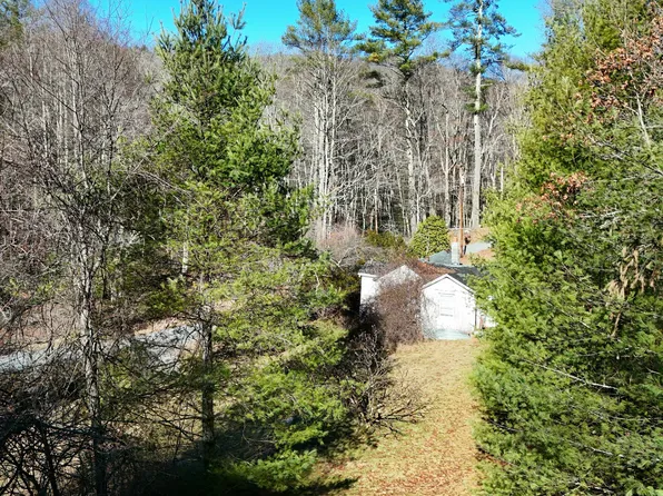 6290 Hollywood Glace Rd, Union, WV 24983
