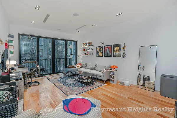 Rented by Stuyvesant Heights Realty Corp | media 2