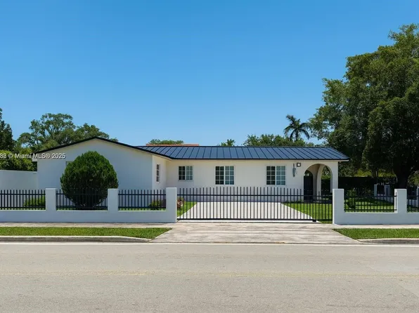 1900 SW 24th St, Miami, FL 33145