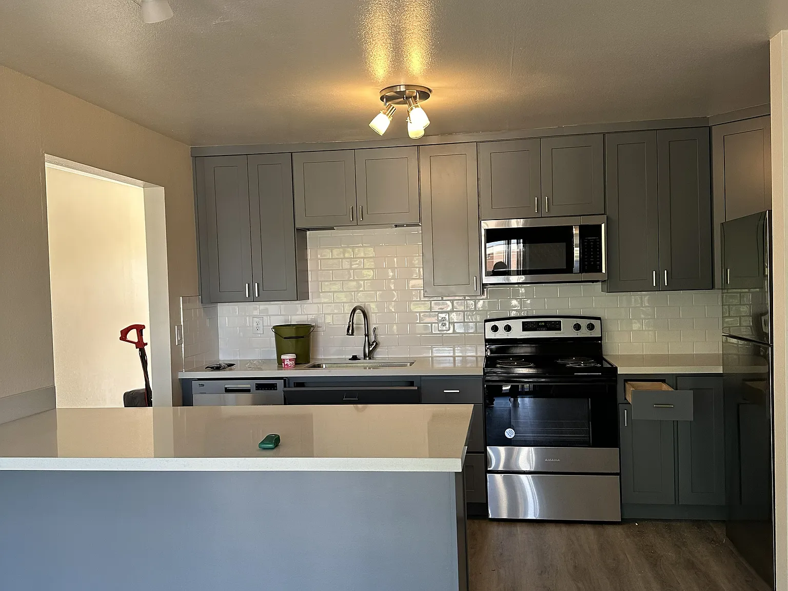 601 S 220th St — Photo 3