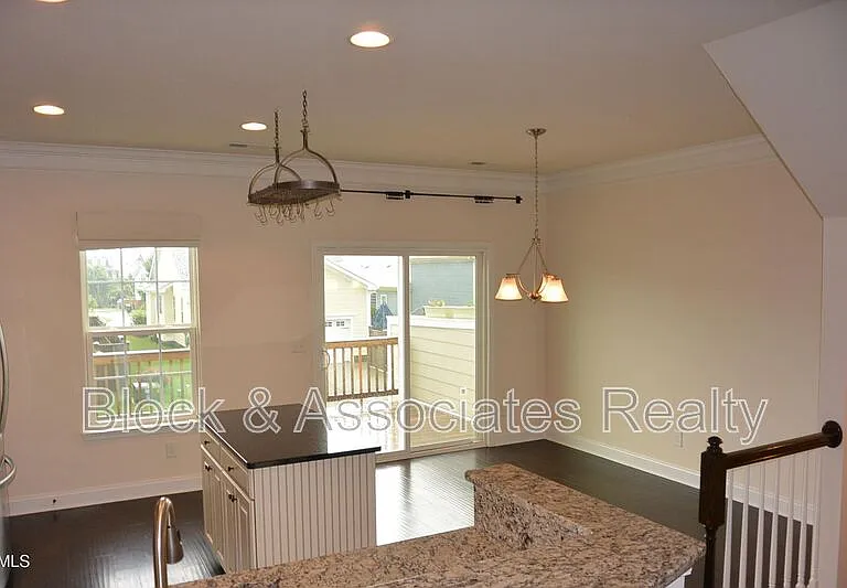 1014 Tender Dr — Photo 6