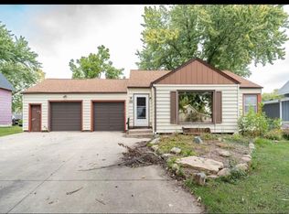 122 E Front St, Claremont, MN 55924