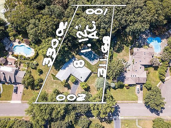 3rd image of 1611 Lorraine Ct