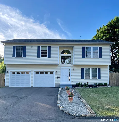 16 Jameson St Photo 1