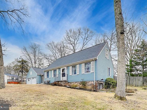 3rd image of 10505 Old Colchester Rd