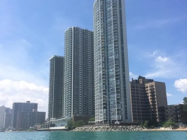 940 W Glenlake Ave #42A, Chicago, IL 60660