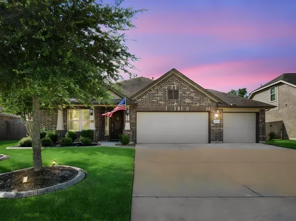 719 S Galley Dr, Crosby, TX 77532