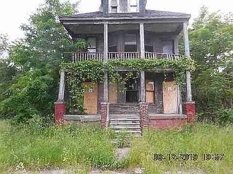 5715 Baldwin