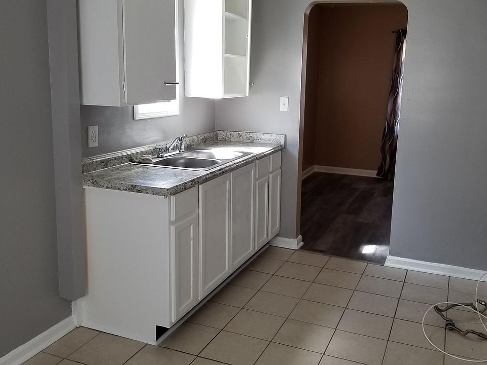 1st image of 13439 Bennington Ave