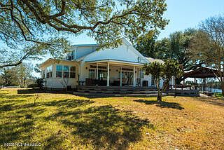 4th image of 56 Kaiser Lake Rd
