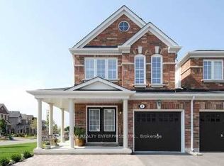 2 Summit Dr, Vaughan, ON L4H 0E8